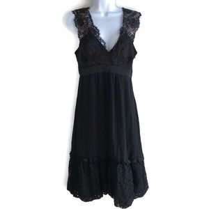 BCBGMaxAzria Sleeveless Lace Detailed Silk Dress